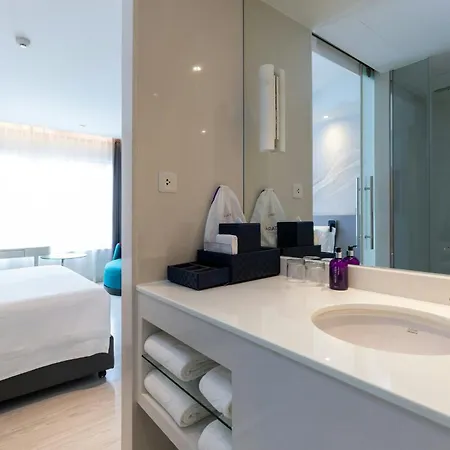 Centara Watergate Pavilion Hotel Bangkok