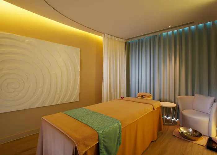 Centara Watergate Pavilion