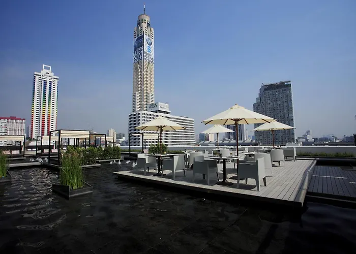Centara Watergate Pavilion Hotel