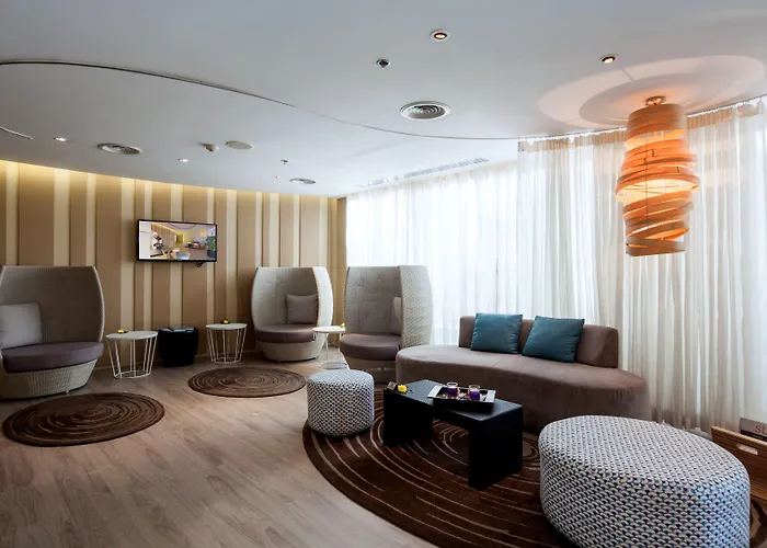 Centara Watergate Pavilion Bangkok