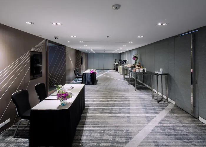 Centara Watergate Pavilion 4* Bangkok