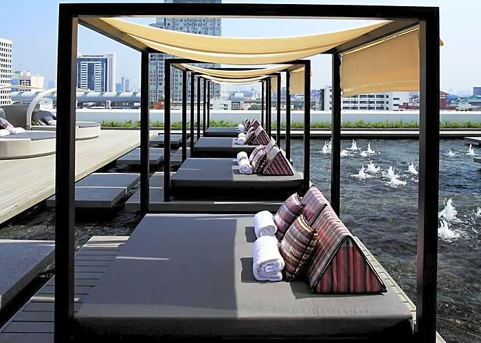 Centara Watergate Pavilion 4*