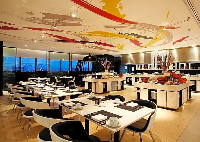 Centara Watergate Pavilion