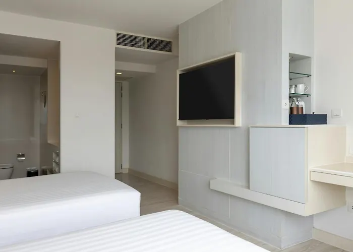 Centara Watergate Pavilion Hotel Bangkok