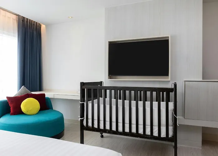 Centara Watergate Pavilion 4* Bangkok
