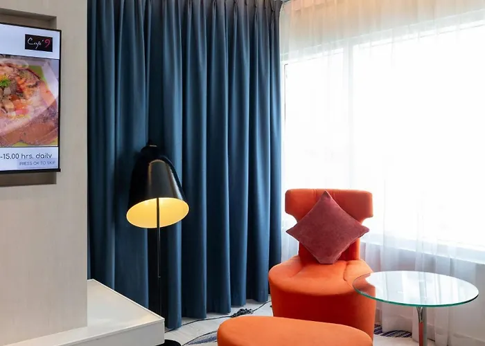 Centara Watergate Pavilion 4*