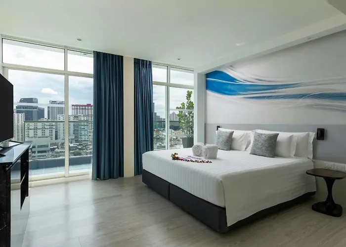 Centara Watergate Pavilion 4* Bangkok