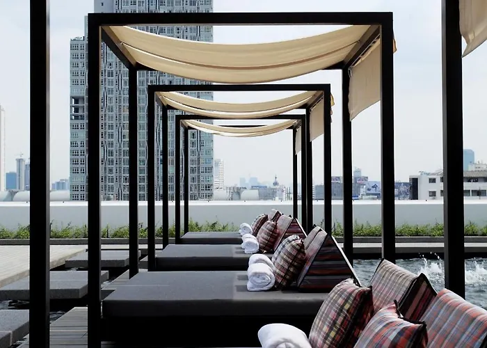 Centara Watergate Pavilion Bangkok